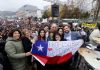 Diputado Raúl Soto entregó apoyo a profesores en las afueras del Congreso Nacional
