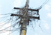 Cables sobre la ciudad: ¿Qué riesgos generan y por qué cuesta tanto retirarlos?