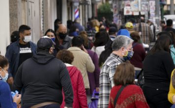 Advierten mayor riesgo de contagio tras el desconfinamiento de todas las comunas de la RM