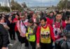 Alcalde Segovia escoltó por Graneros a madre de Tomás en su cruzada desde Chiloé