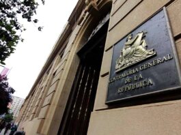 Contraloría detecta a 485 funcionarios suspendidos en sumarios y con sueldo: 30 llevan más de 3 años