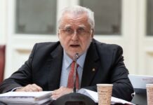 “No quiero motivar una odiosa controversia»: Máximo Pacheco renuncia al directorio de NovaAndino Litio