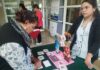 Estudiantes de Santo Tomás celebran el Día del TENS con feria informativa y charla sobre humanización en salud