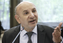 Senador Castro califica de “inhumano” recorte de $28 mil millones a Ley Ricarte Soto y exige al Gobierno reponer recursos