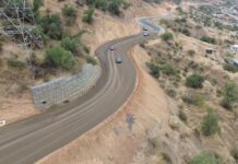 Autoridades inspeccionan avance de obras de mejoramiento de la Ruta H‑45‑G en sector Cuesta Chada
