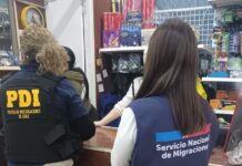Diez inmigrantes denunciados de diversas nacionalidades en fiscalización a centro comercial en Machalí