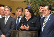 Diputados UDI anuncian comisión investigadora tras ingreso masivo de niños haitianos en 2025 de quienes se desconoce ubicación