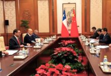Canciller Pérez Mackenna se reúne con autoridades chinas para profundizar relación y abrir inversiones