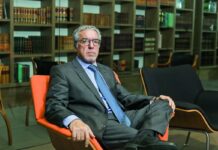 Comunidad Palestina en Chile protesta por dichos del embajador Zaliasnik enviando carta a Kast