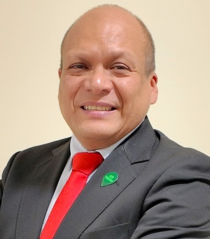 Manuel Olmos_Santo Tomas
