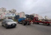 Camioneros de San Antonio se movilizan e inician primer paro contra gobierno de Kast